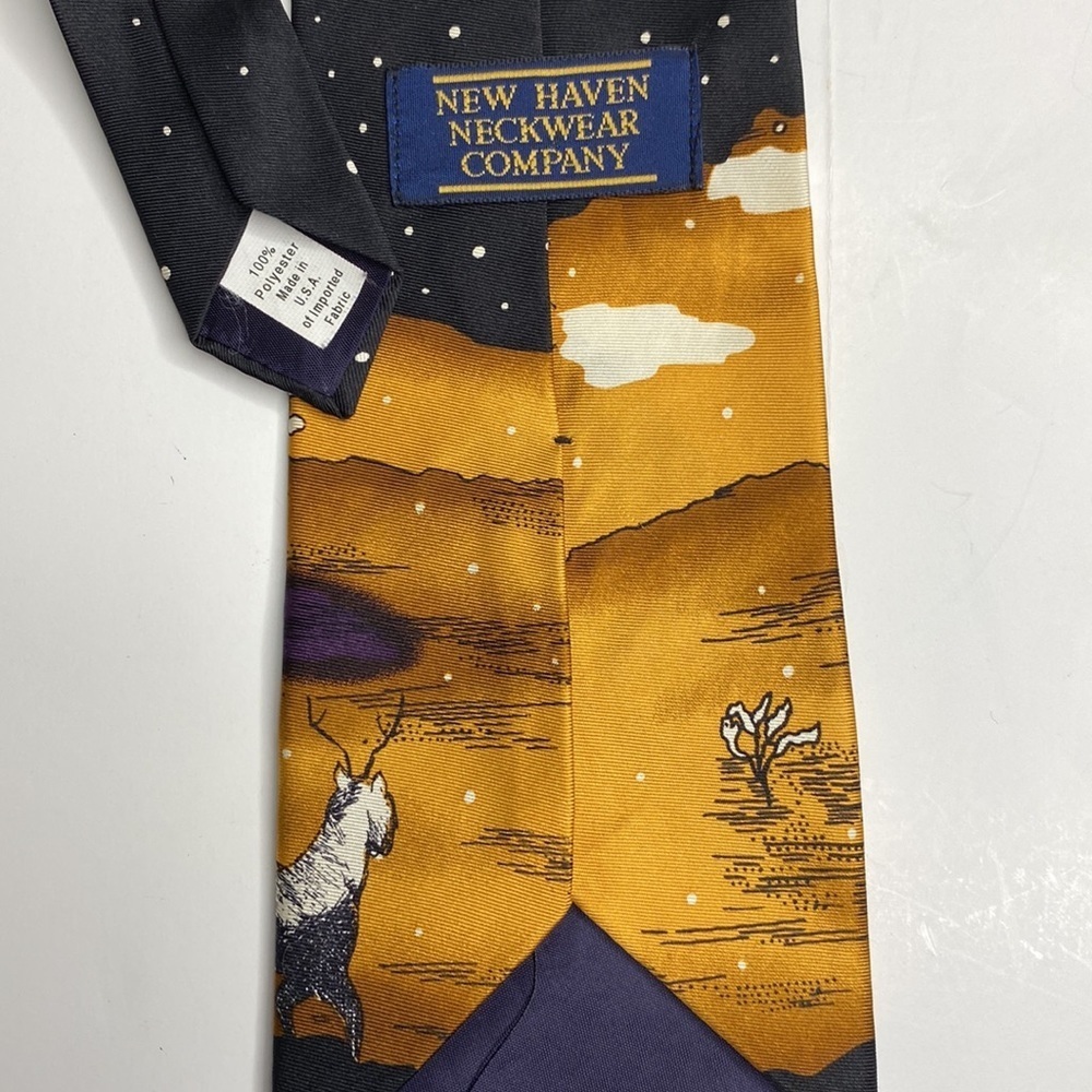 Vintage New Haven Neckwear Company Christmas Tie With Snowy Scene & Sleigh - Picture 4 of 5